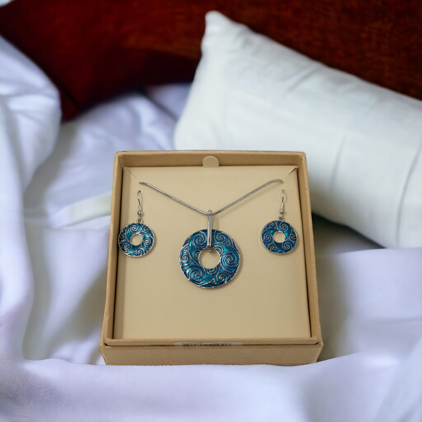 Kiwicraft Disc with Koru Rhodium Pendant Set