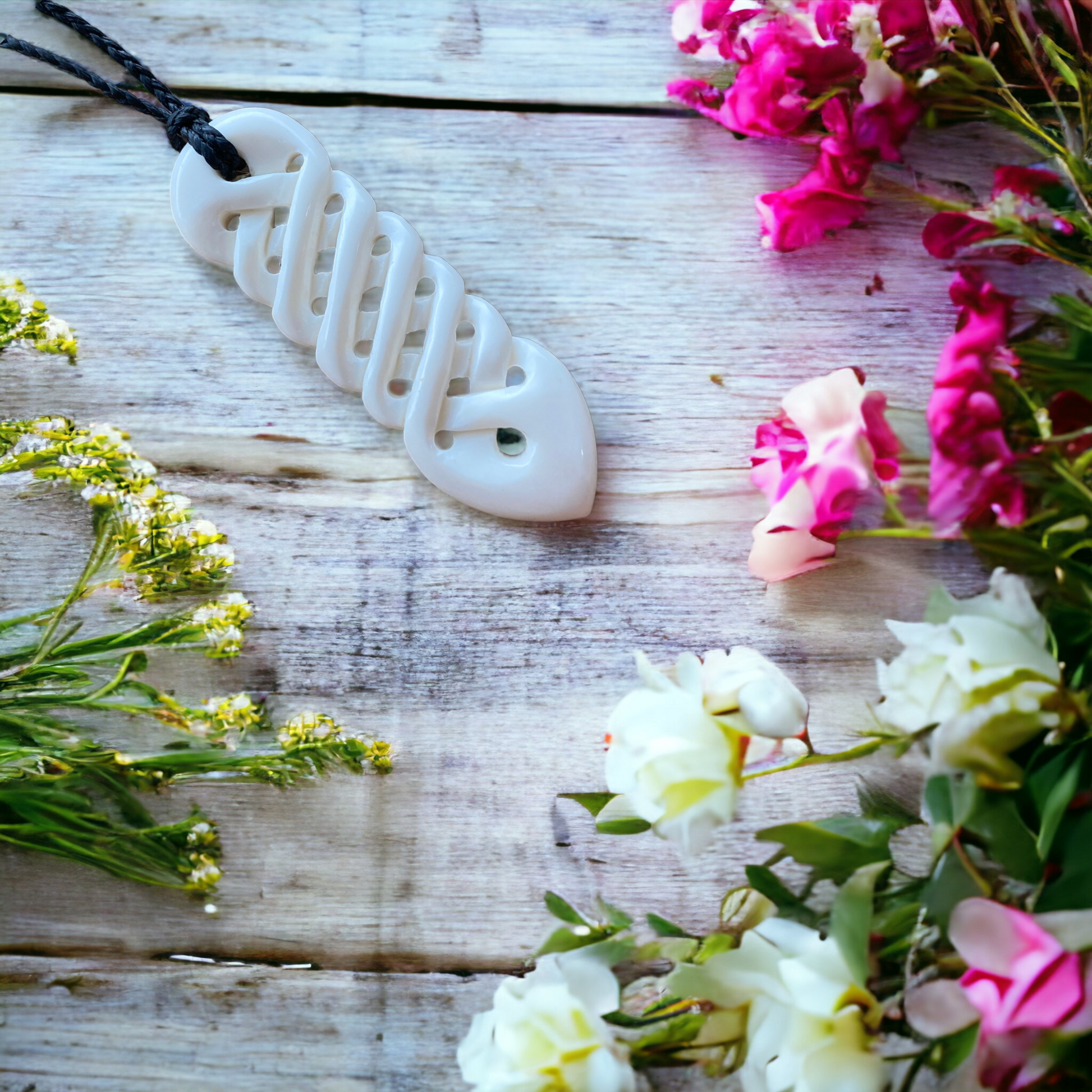 Bone Multi Twist (Pikorua) Pendant