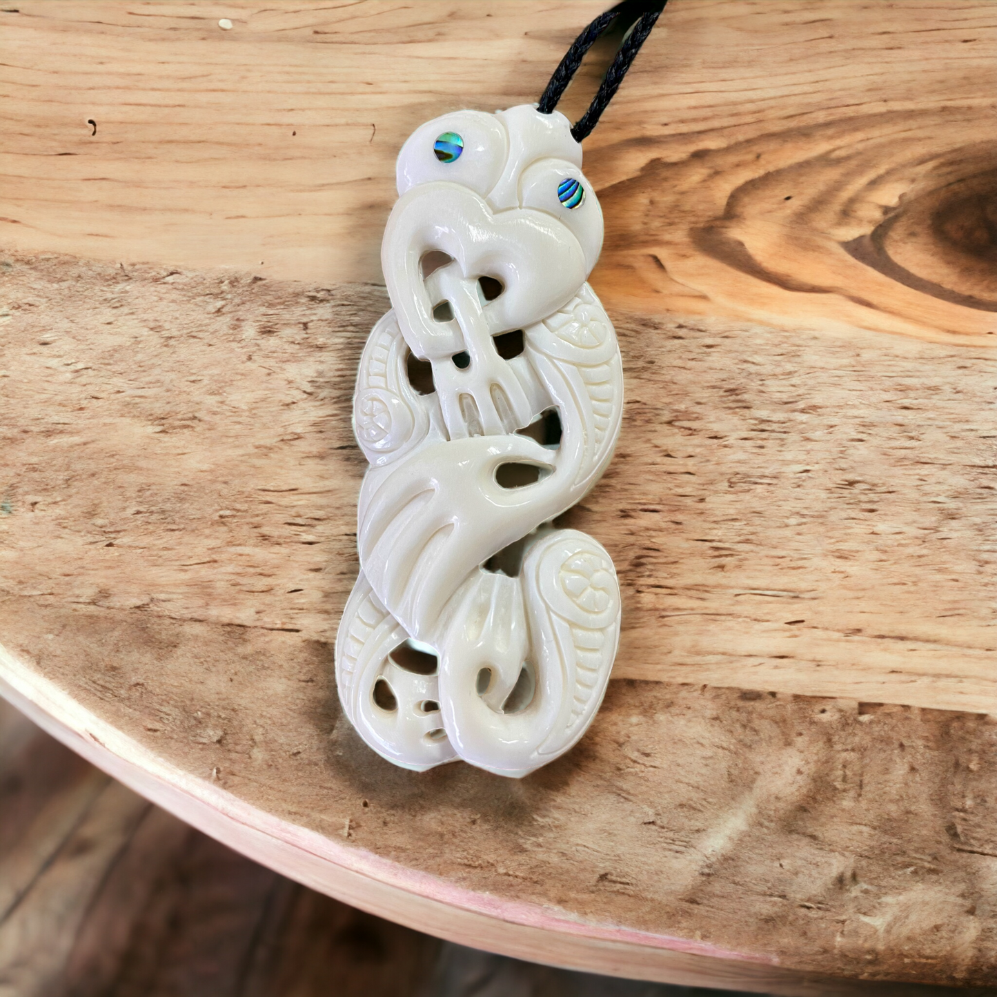 NZ Bone Tiki Pendant (020)