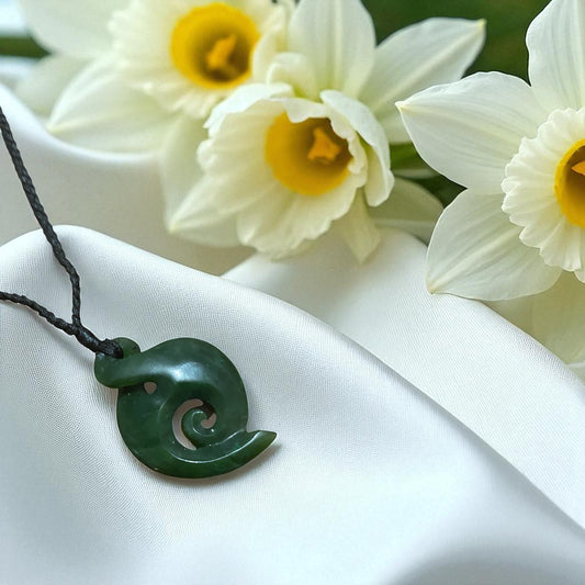 NZ Pounamu (Greenstone) Koru-Pikorua Pendant