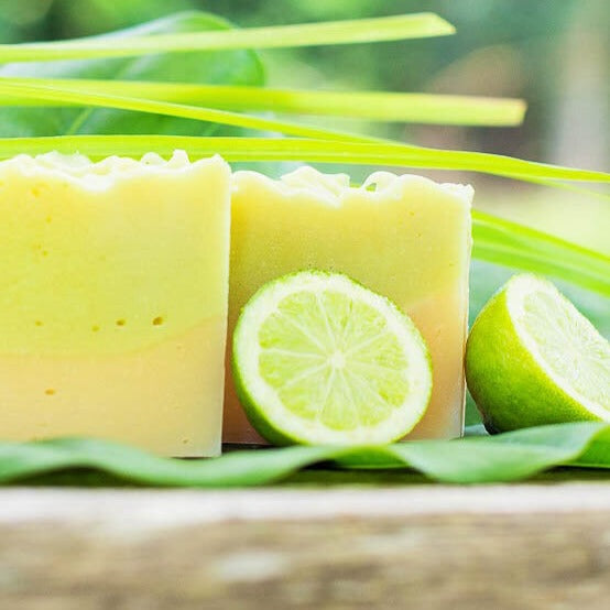 Nudi Point Body Bar with a Twist