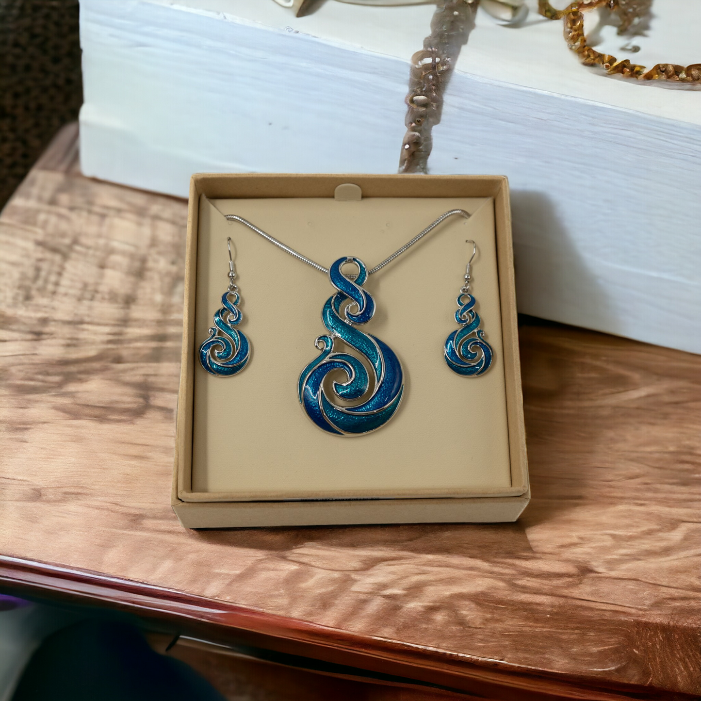 Kiwicraft Twist (Pikorua) Rhodium Pendant Set