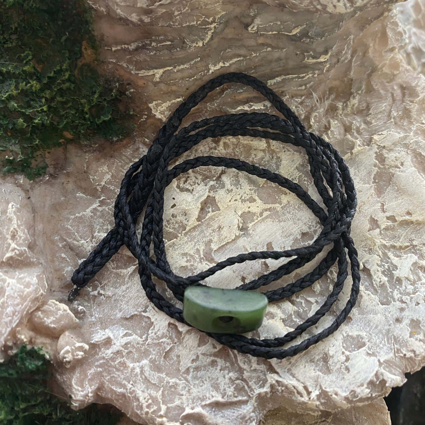 greenstone cord with toggle